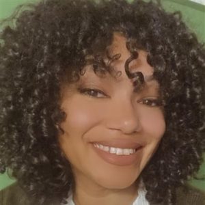 Lauren_Fields_Biopic - Lauren Fields1